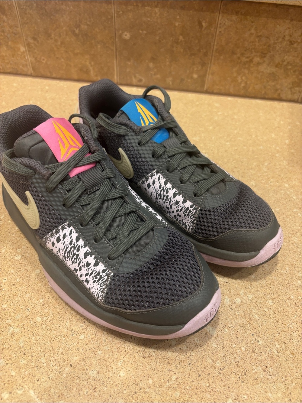 Nike 4.5Y Ja Morant Kids Dark Gray Sneakers with Pink & Blue Tongue Accents